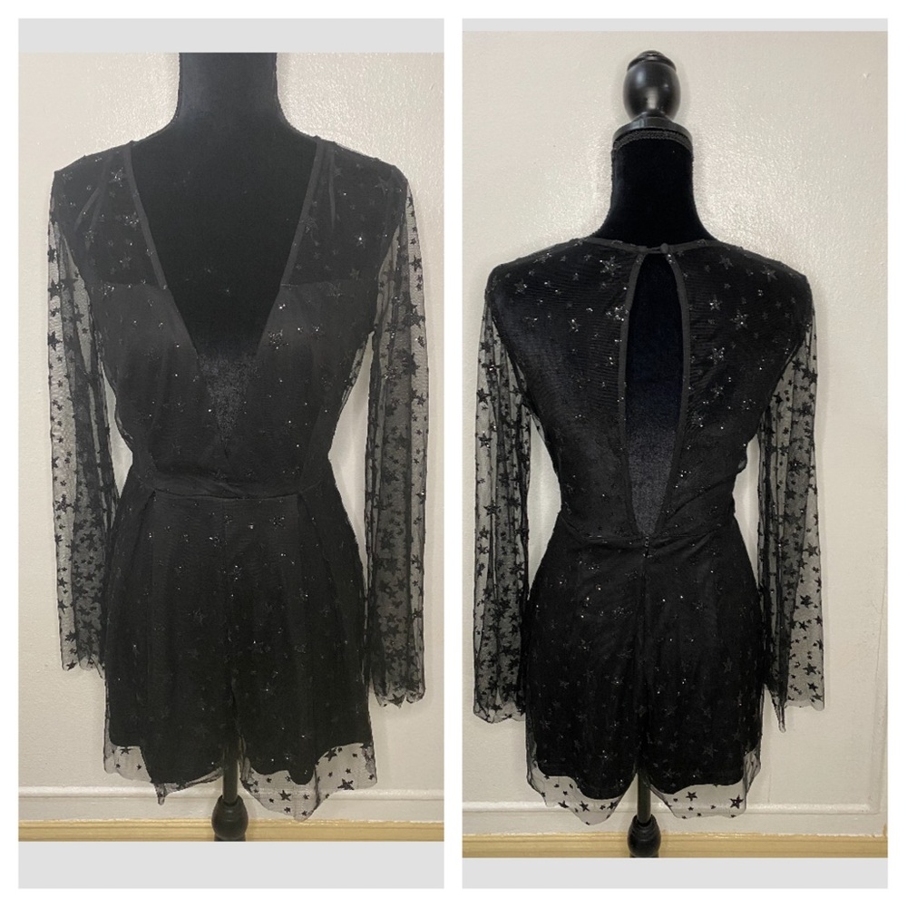 🖤 Fashion Nova Black Lace Long Sleeve Romper 🖤